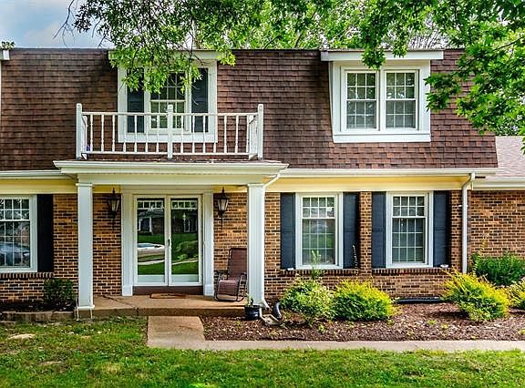 2nd image of 12121 Country Manor Ln