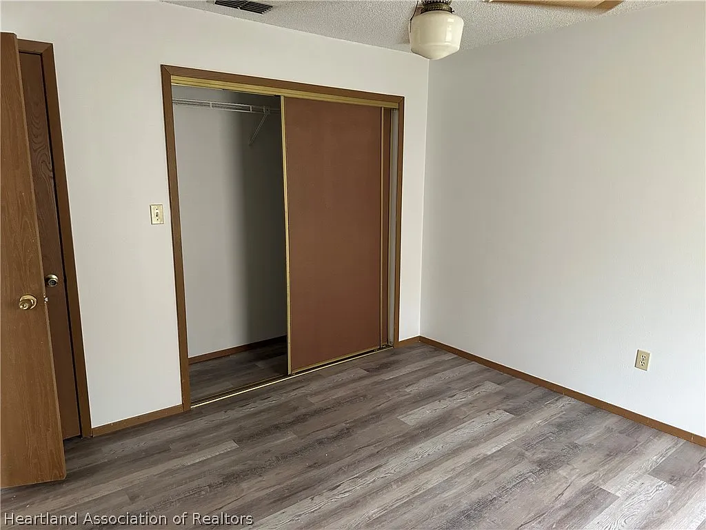 2 bed, 2.0 bath, 1150 sqft, $1,300 — Photo 4