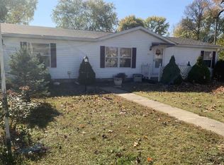 201 E North St, Petersburg, IN