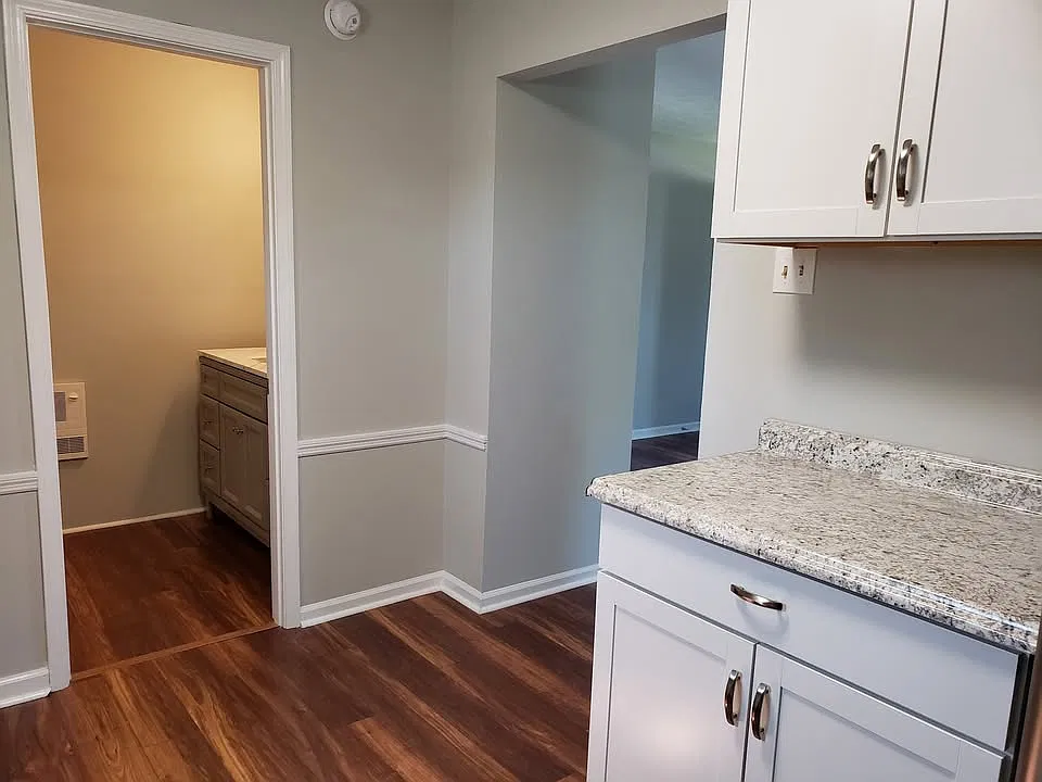 Studio, 468 sqft, $945 — Photo 4