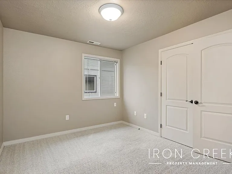 2155 S Amy Ave — Photo 14