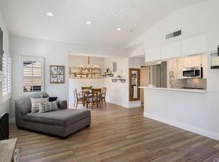 2160 College Ave APT B, Costa Mesa, CA 92627