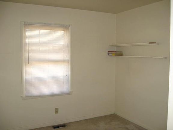 3rd image of 3227 Northgate Dr