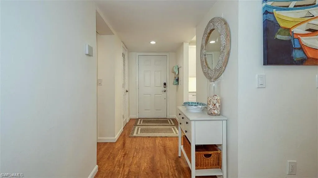 2 bed, 2.0 bath, 1156 sqft, $2,600 — Photo 4