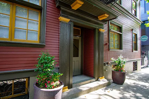 1834 SW 5th Ave #101 Photo 1