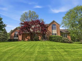 7554 Cedar Creek Dr, White Lake, MI 48383