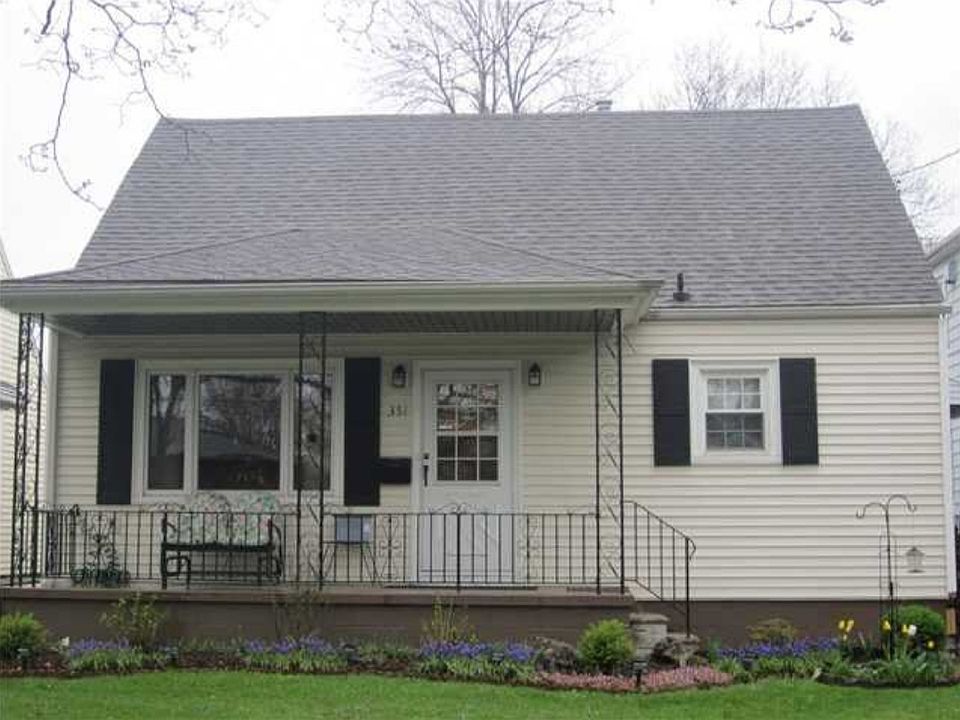1st image of 351 37th St