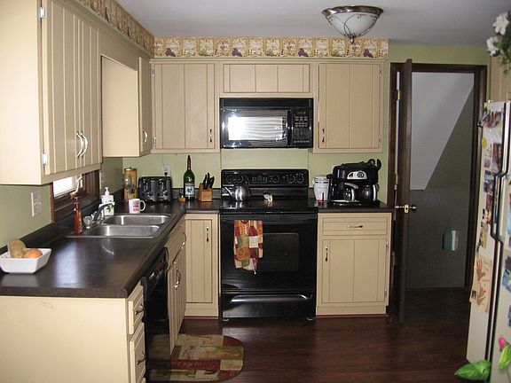 5th image of 3307 Thames Dr