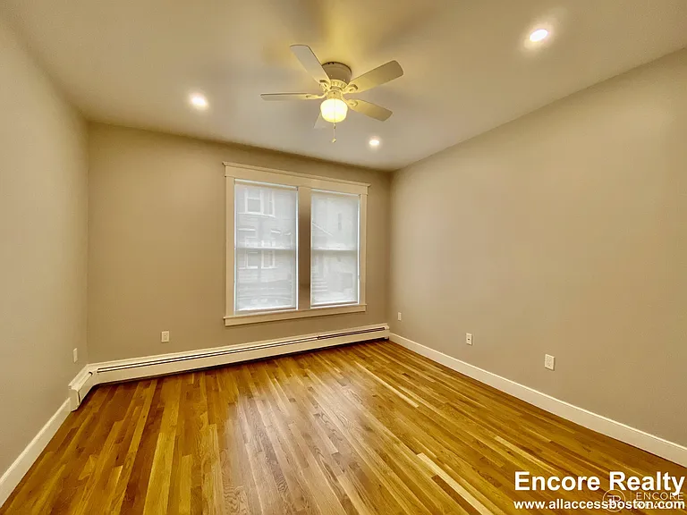 35 Portsmouth St #1L — Photo 10