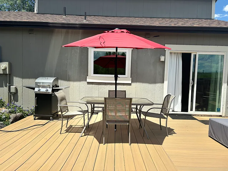 135 Woodchuck Ct — Photo 8