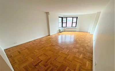 Rented by Manhattan Realty Group