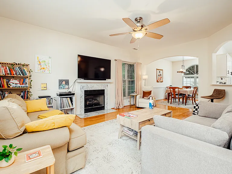 12304 Ilse Helene Ln — Photo 2