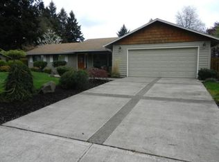 15704 NE 42nd St, Vancouver, WA 98682