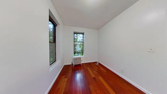 Rented by Bond New York | media 30