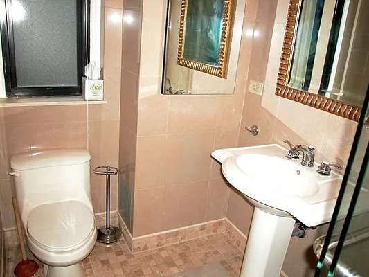 Rented by Michael K Namm Associates | media 8