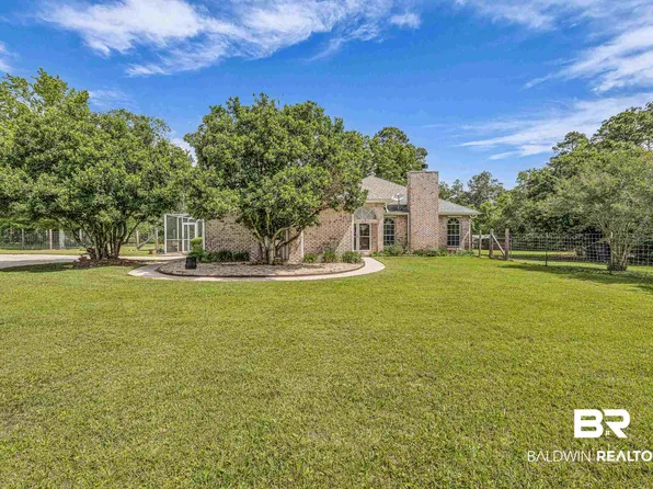 9530 Pilgrim Dr, Elberta, AL 36530