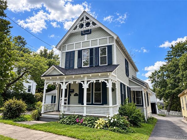 8 Fountain St