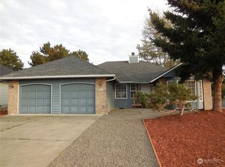972 E Cedar St, Sequim, WA 98382