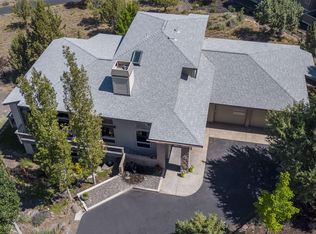893 Highland View Loop, Redmond, OR 97756