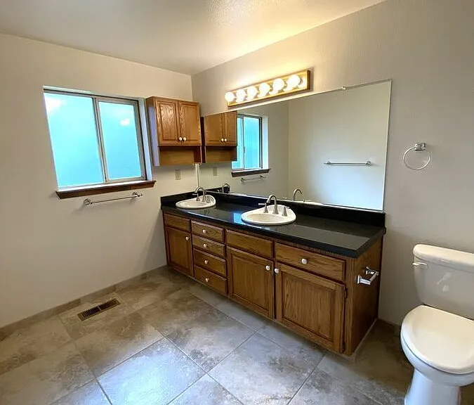7950 SW 135th Ave — Photo 38