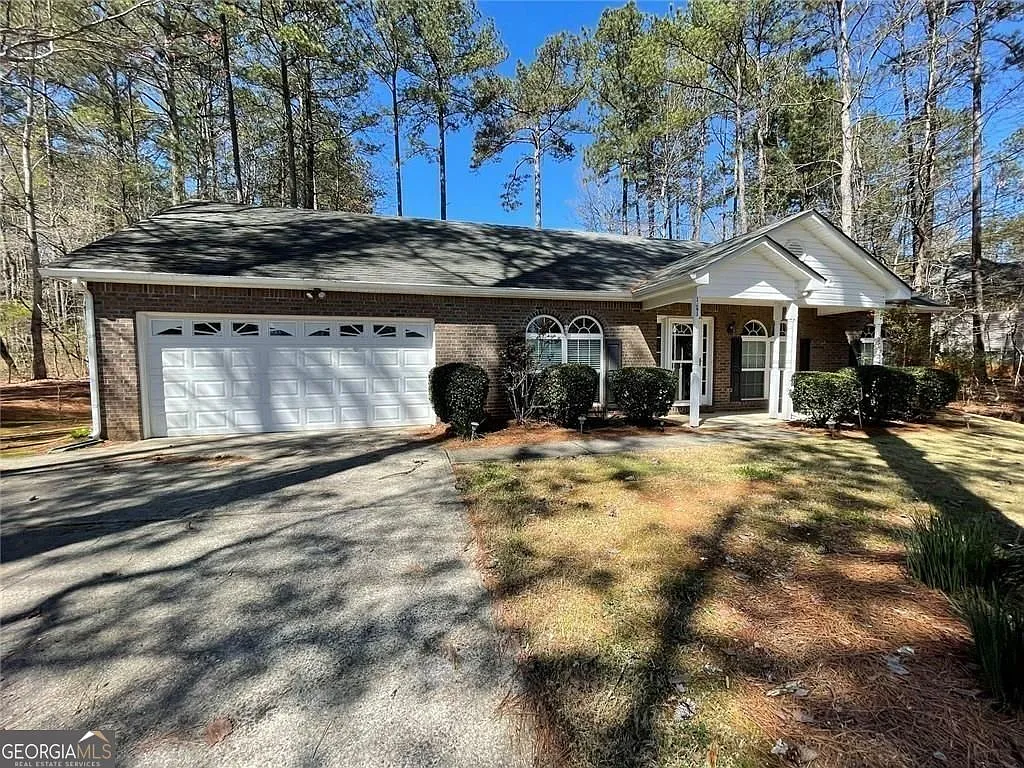 1391 Lakeview Pkwy photo 1