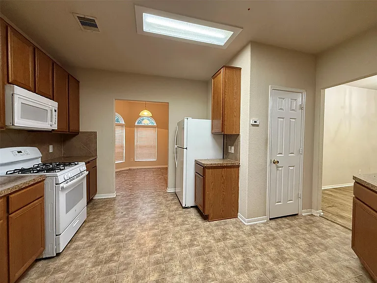 14802 Fir Knoll Way — Photo 7