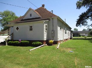 404 W Harrison Ave, Christopher, IL 62822