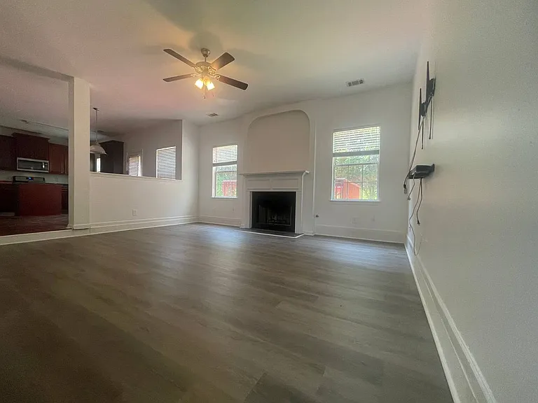 520 Lakeridge Ct — Photo 21