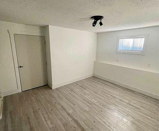 5th image of 32524 Bevan Ave