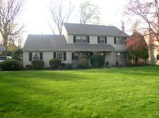 822 Winter Rd, Rydal, PA 19046