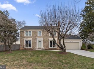 17235 Sandy Knoll Dr, Olney, MD 20832
