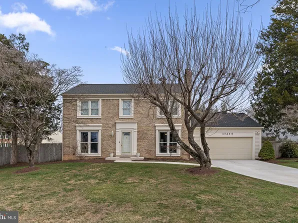 17235 Sandy Knoll Dr, Olney, MD 20832