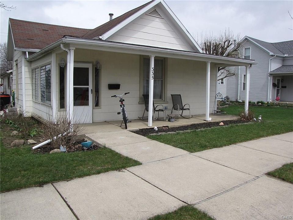 1st image of 335 E Wood St