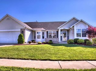216 Brookstone Creek Dr, Wentzville, MO 63385