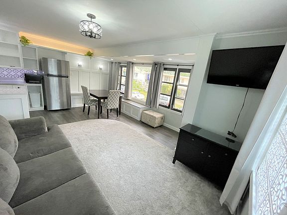 2nd image of 2908 Varsity Cir APT 5