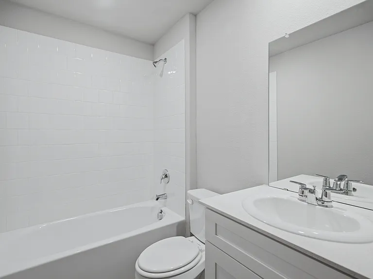 312 Blanco Dr — Photo 2