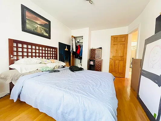 Rented by Mega Homes Realty INC | media 13