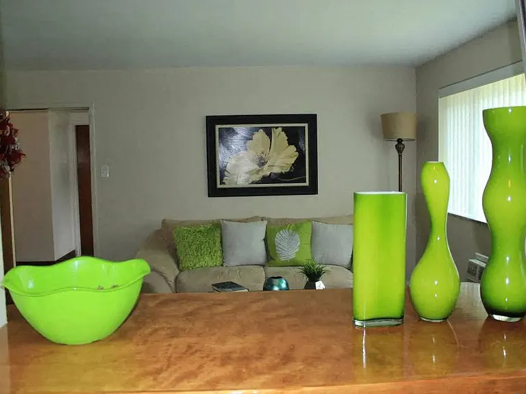Bel Aire Apartments — Photo 12