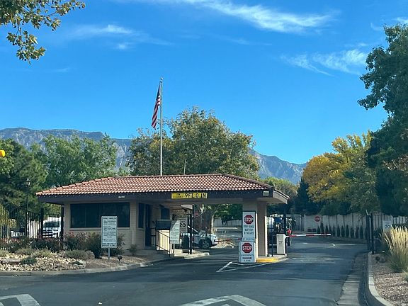 3rd image of 11105 Desert Classic Ln NE