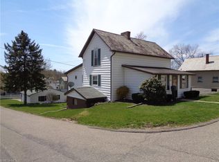 554 Ridge Ave NE, New Philadelphia, OH 44663