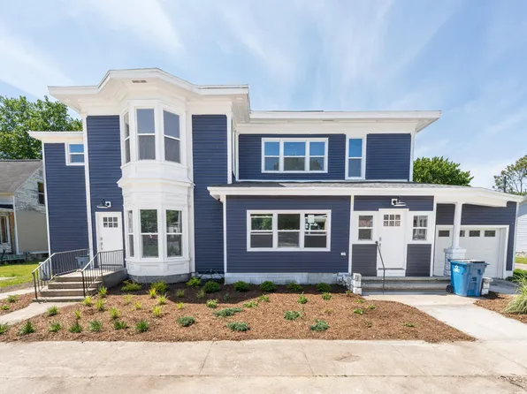 18 Franklin St, Hartford, MI 49057