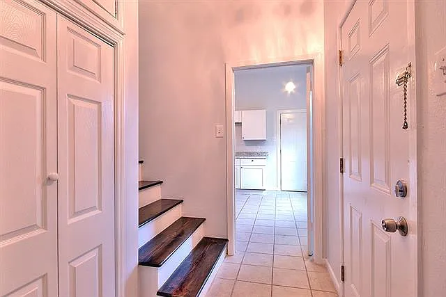 1827 Baronne St #C — Photo 2