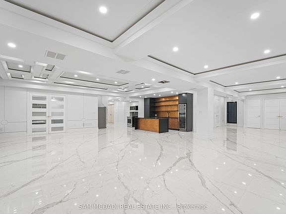 3rd image of 1394 Lorne Park Rd #Basement