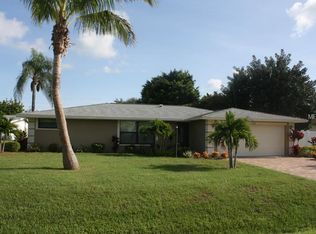 704 Channel Acres Rd, Nokomis, FL 34275