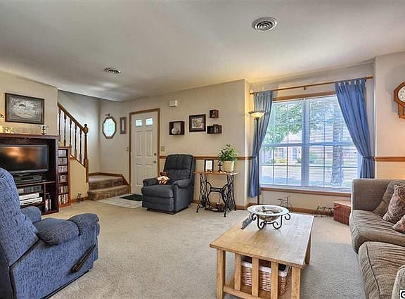 2nd image of 37 Southmont Dr