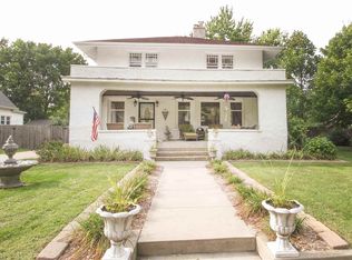 515 N McLean St, Lincoln, IL 62656