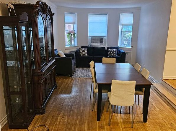 920 E 17th St APT 212