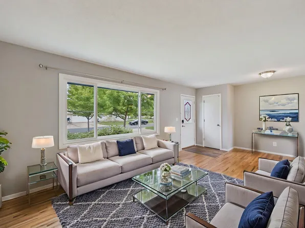 4050 Upper 149th St W, Rosemount, MN 55068