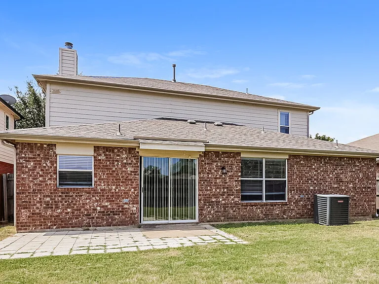 8420 Ranch Hand Trl — Photo 17