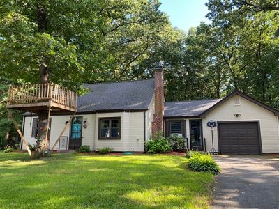 88 Doane Ave, Agawam, MA, 01001